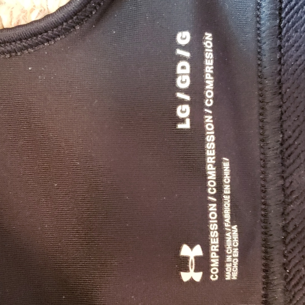 Under Armour sports bra - Picture 2 of 4